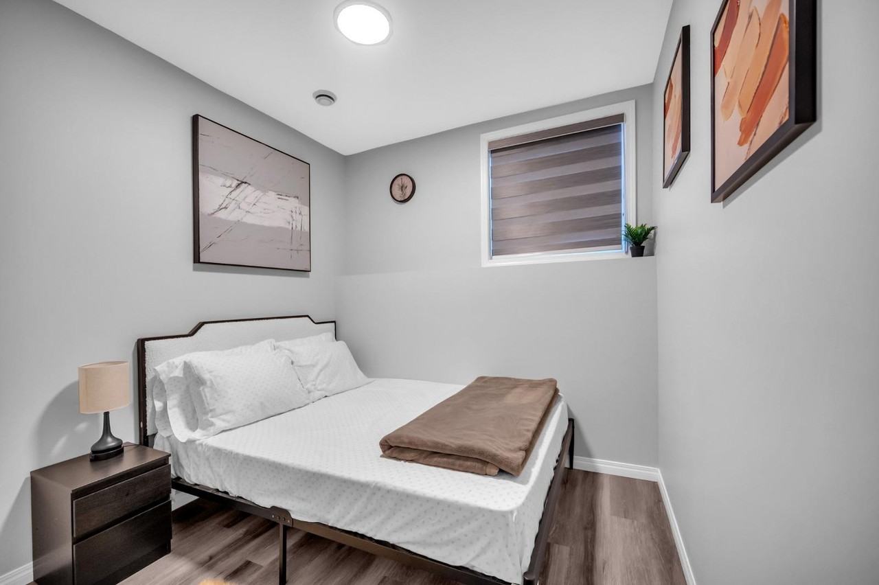 124 Savanna Gdns Ne - Photo 4 of 5