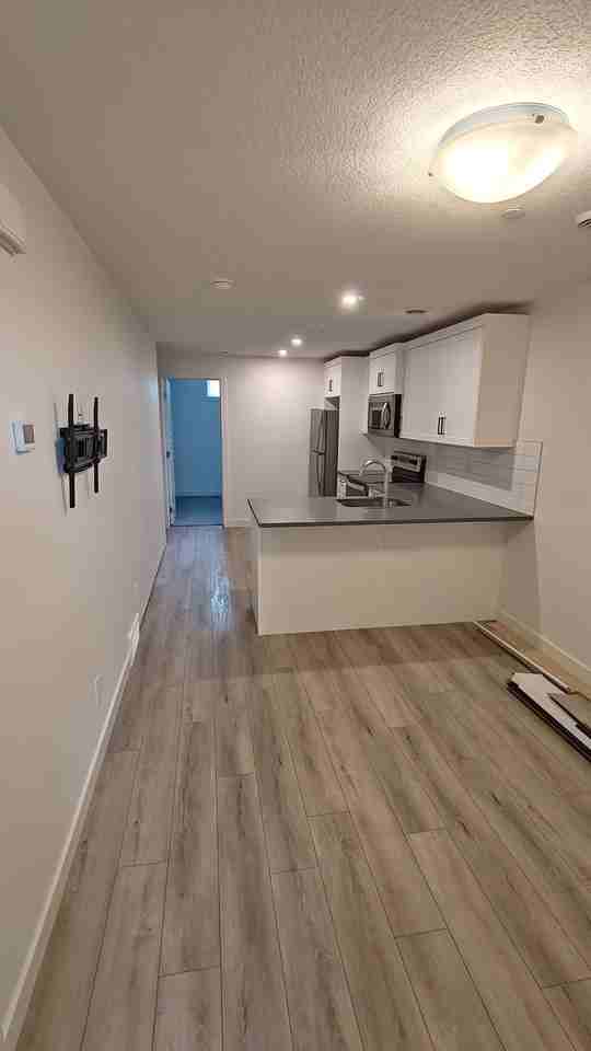 332 Hotchkiss Dr Se - Photo 7 of 14