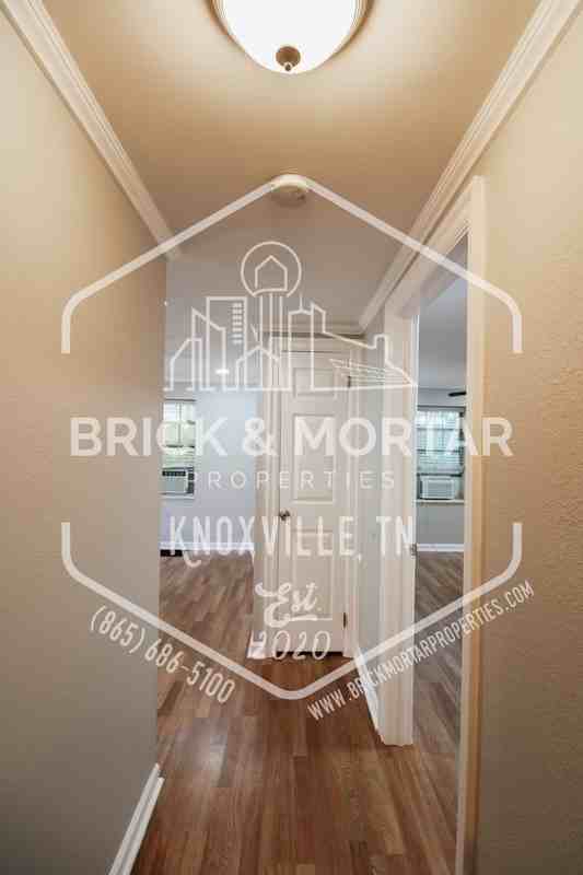 116 S Maple St - Photo 5 of 20