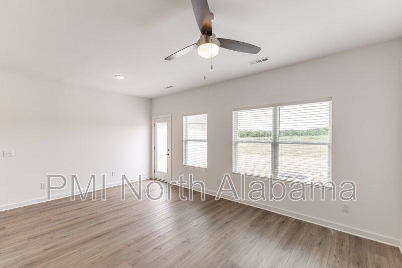 7574 Discovery Point Dr Nw - Photo 7 of 35