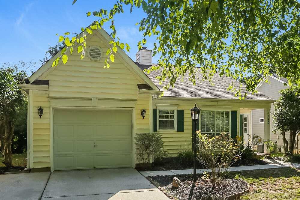 10424 Brawley Ln - Photo 3 of 16