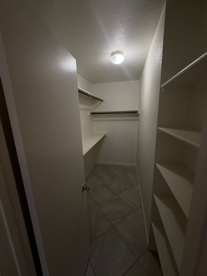 Mission Springs Apartment - Photo 4 of 22