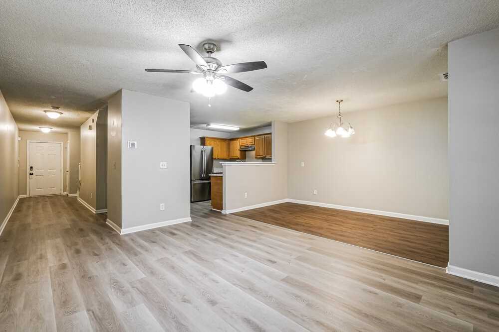 1315 Maple Valley Ct - Photo 4 of 16