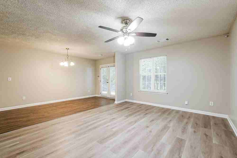 1315 Maple Valley Ct - Photo 5 of 16