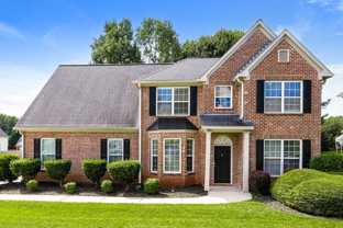 215 Greenland Dr - Photo 1 of 1