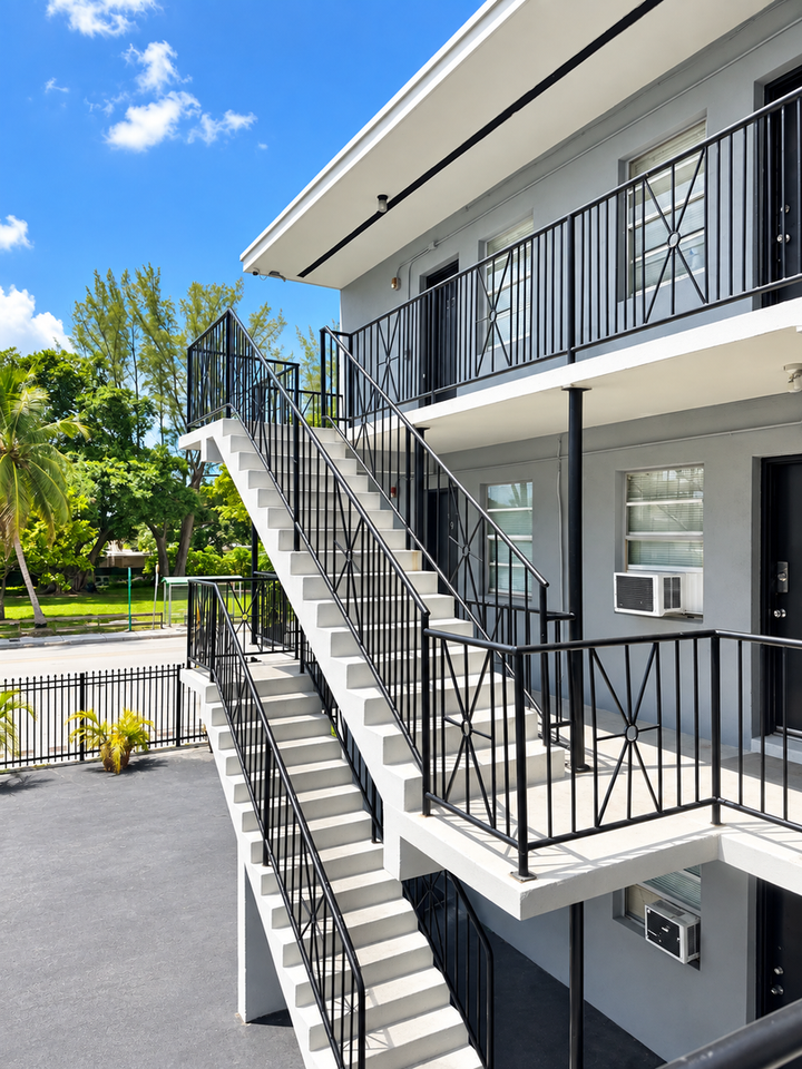 Centrally Located Gated Property Just Outside of Downtown Miami - Photo 5 of 27