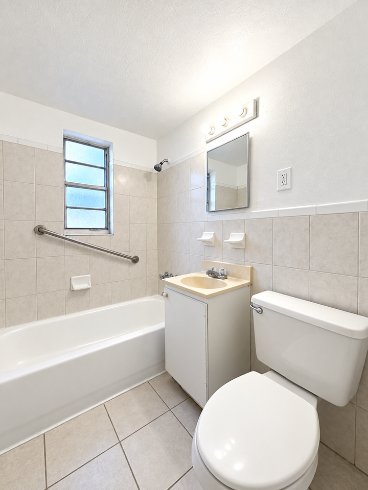 Centrally Located Gated Property Just Outside of Downtown Miami - Photo 7 of 27