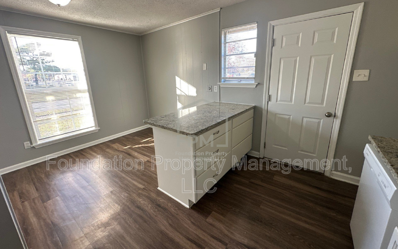 3366 Eastport Cv - Photo 4 of 19