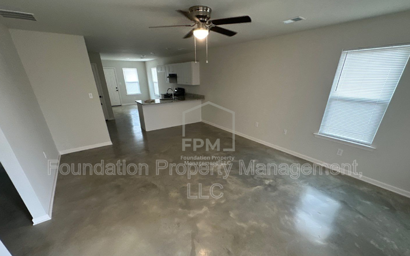 2510 Sl Henry St - Photo 4 of 10
