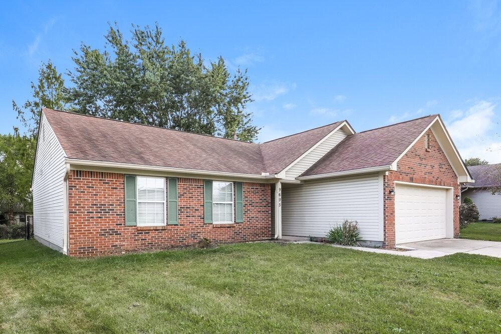 9695 Claymore Dr - Photo 3 of 16