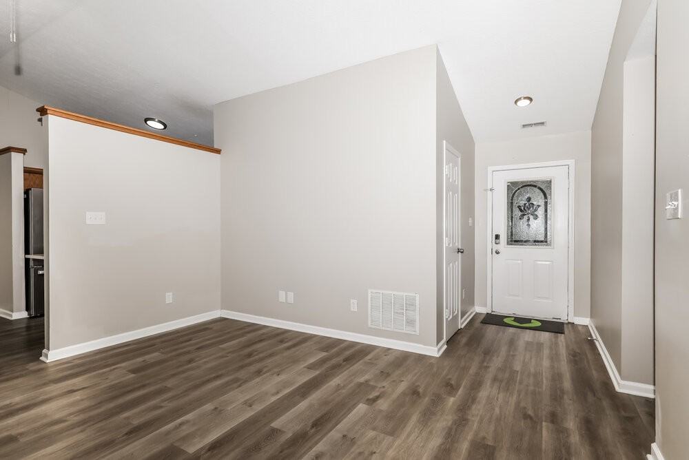 9695 Claymore Dr - Photo 7 of 16