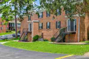 featured image of 275 John Knox Rd