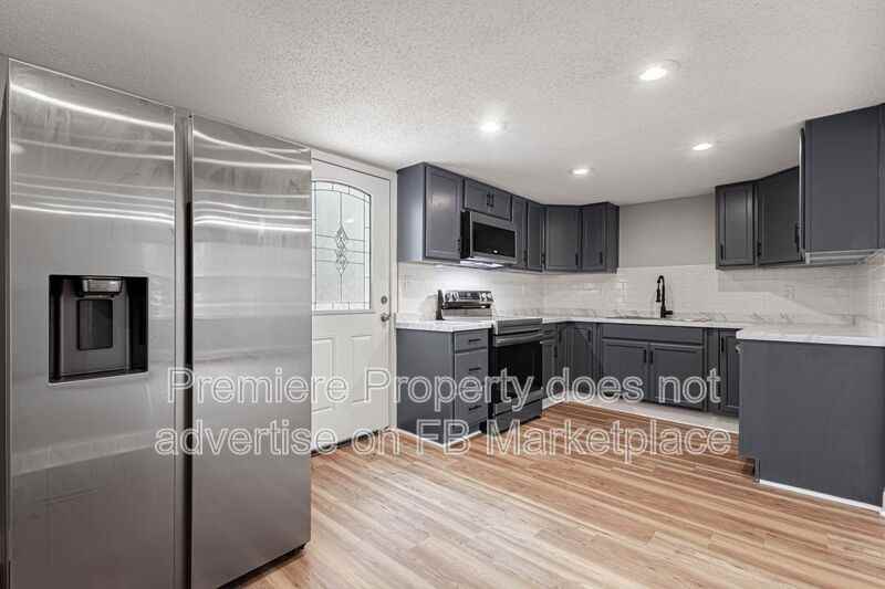 1749 Sinnot Cir - Photo 5 of 17