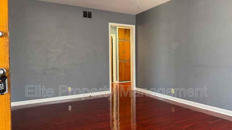 612 Alpine Ave - Photo 3 of 18