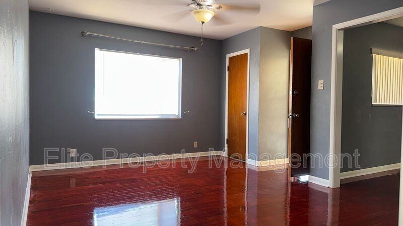 612 Alpine Ave - Photo 5 of 18