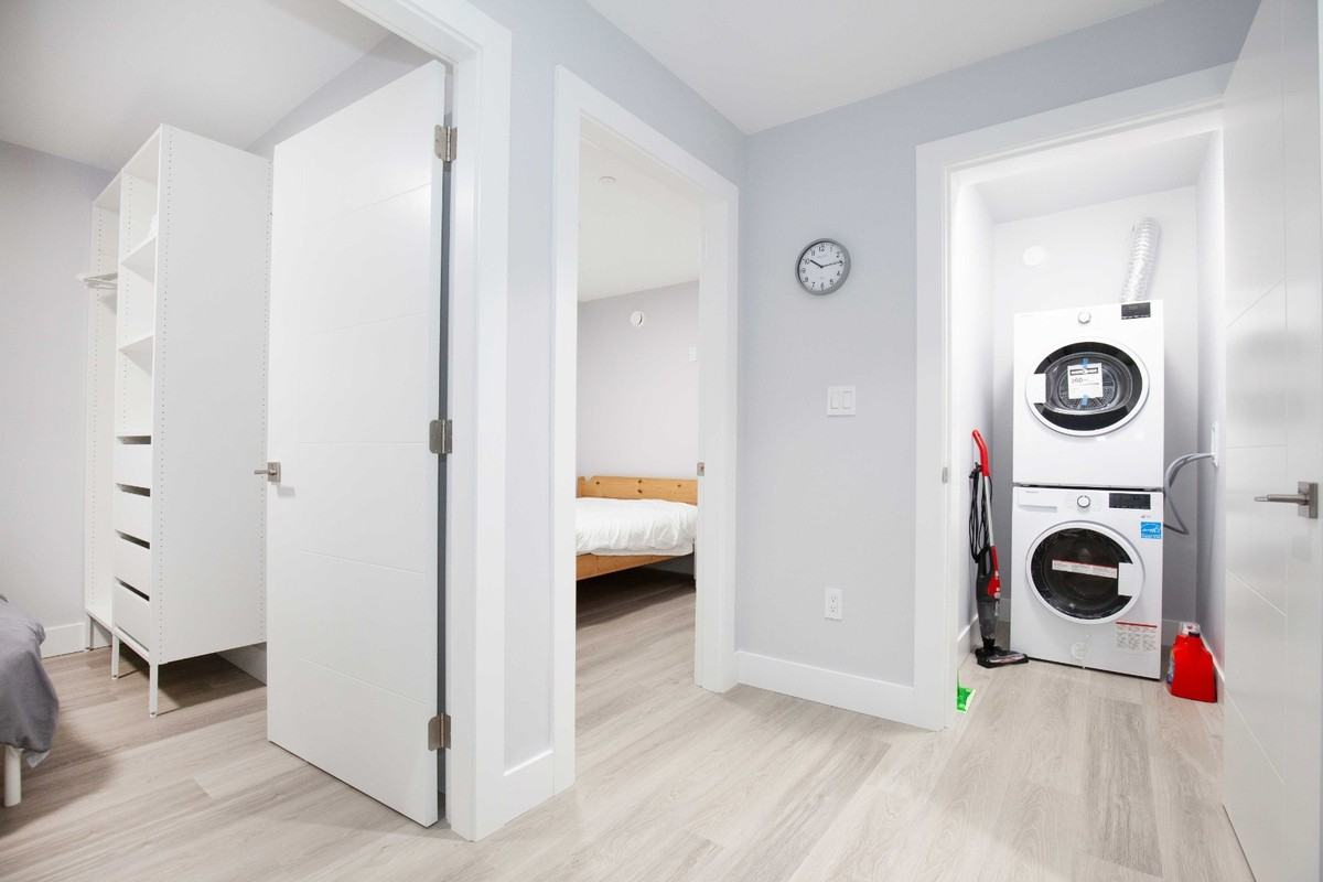 2221 East 1st Avenue - Photo 6 of 11