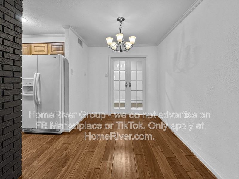 15935 Coolwood Dr #1065 - Photo 6 of 20