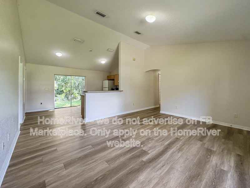 4898 Se 137th Pl - Photo 4 of 20