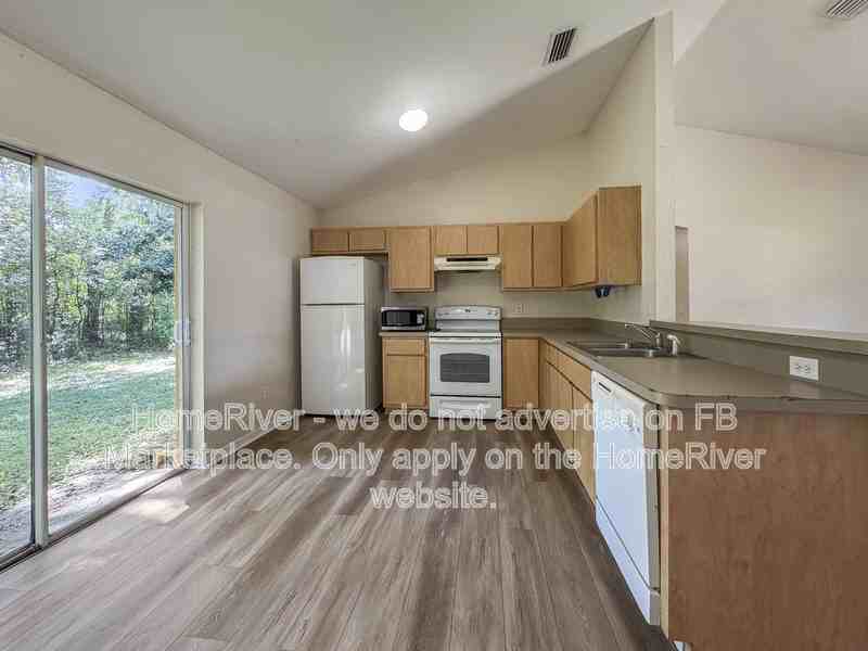 4898 Se 137th Pl - Photo 5 of 20
