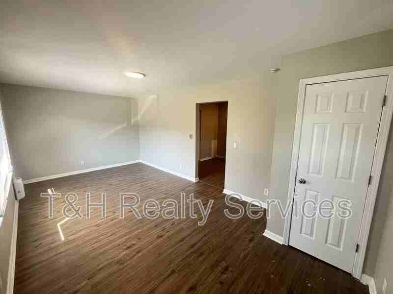 6214 Eastridge Dr - Photo 5 of 21