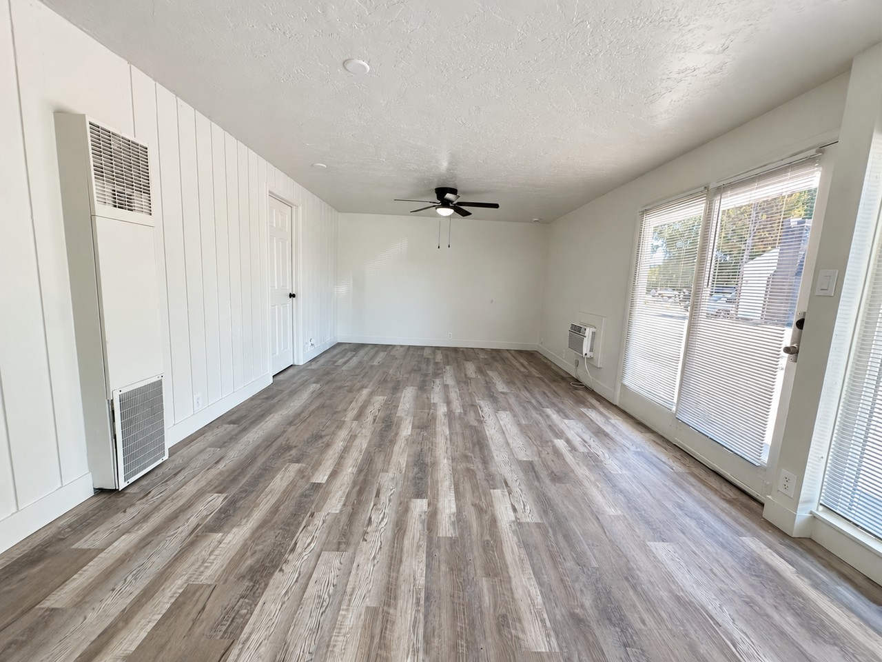 951 N Redwood Rd #5 - Photo 7 of 24