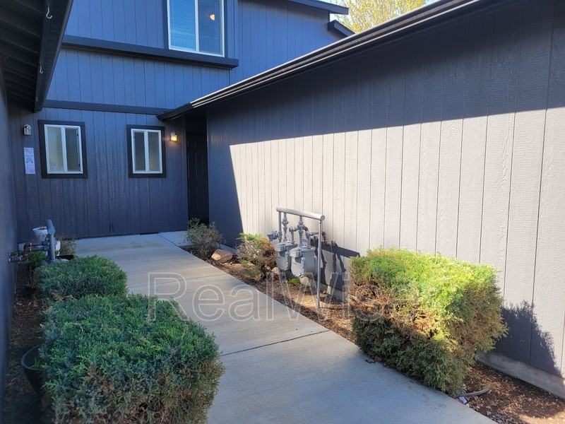 2478 Sw Timber View Ct - Photo 2 of 22