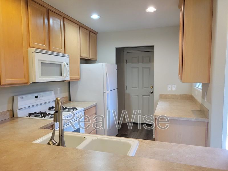 2478 Sw Timber View Ct - Photo 5 of 22
