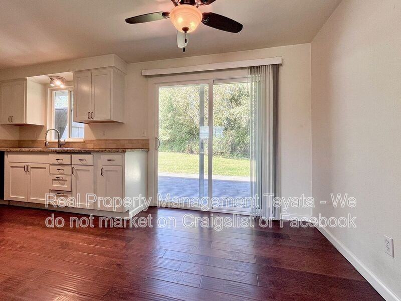 3326 Granada Way - Photo 4 of 19
