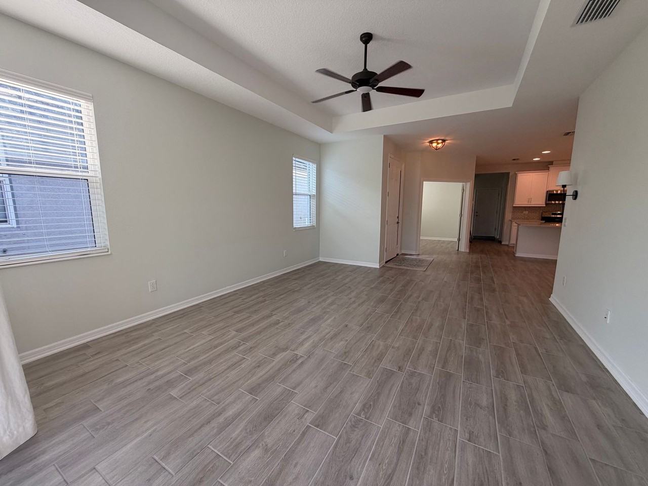 6001 Fiore Dr - Photo 5 of 33