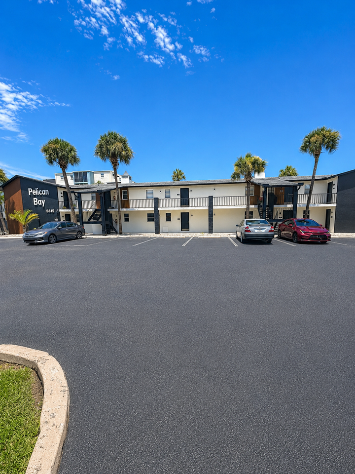 Pelican Bay Apartments - Photo 6 of 12