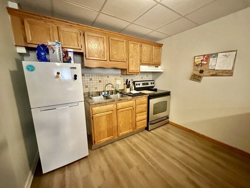 116 27th St Ne #B - Photo 4 of 9