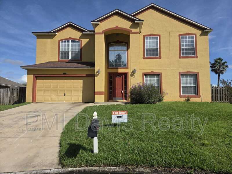 3604 Meadowgreen Ln - Photo 2 of 19