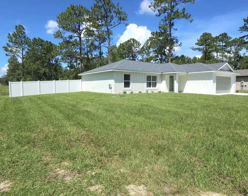 7726 N Janeaux Dr - Photo 2 of 20