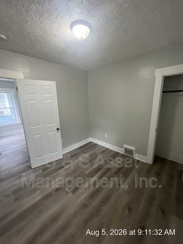 534 Norman St - Photo 7 of 14