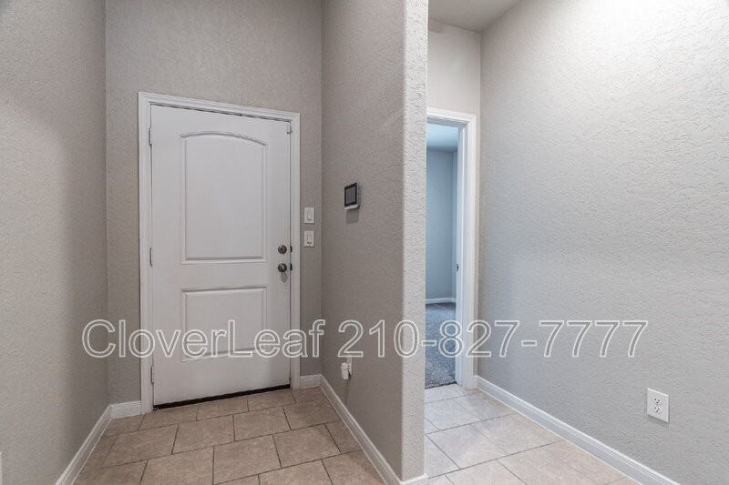 12425 Belfort Pt - Photo 7 of 33