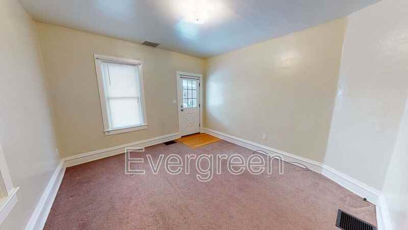 336 N Cliff St - Photo 2 of 21