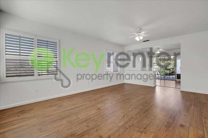 2532 Woodacre Ln - Photo 4 of 38