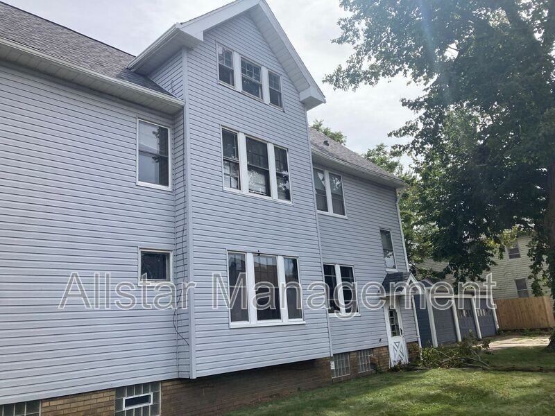 17202 Grovewood Ave #DOWN - Photo 4 of 9