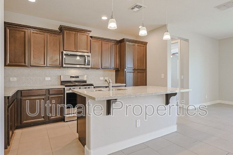 5155 N 187th Ln - Photo 3 of 13