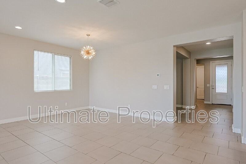 5155 N 187th Ln - Photo 4 of 13