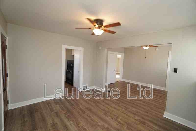 3826 S Broadway - Photo 5 of 23