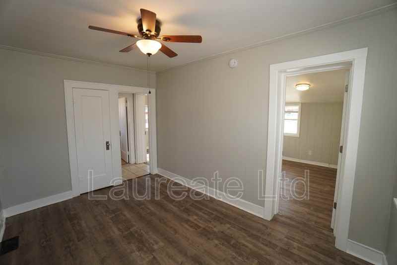 3826 S Broadway - Photo 7 of 23