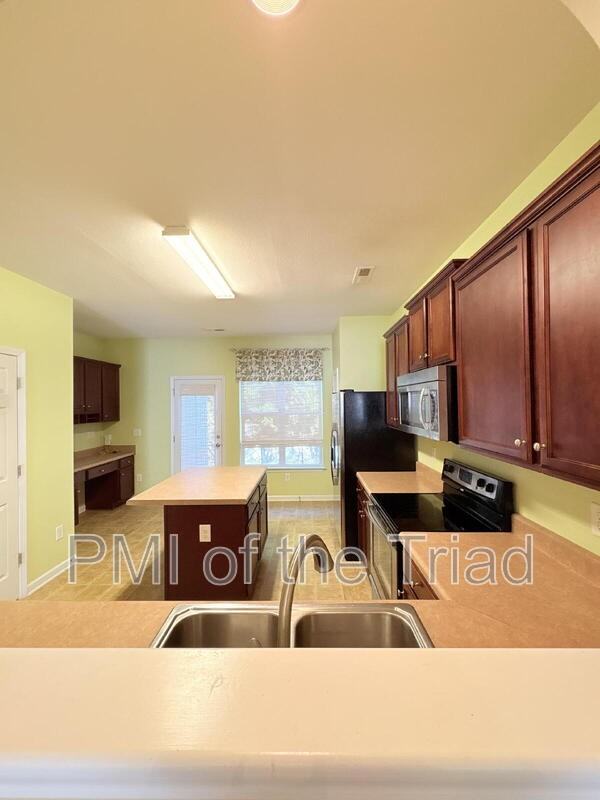 5549 Farm House Trl - Photo 4 of 15