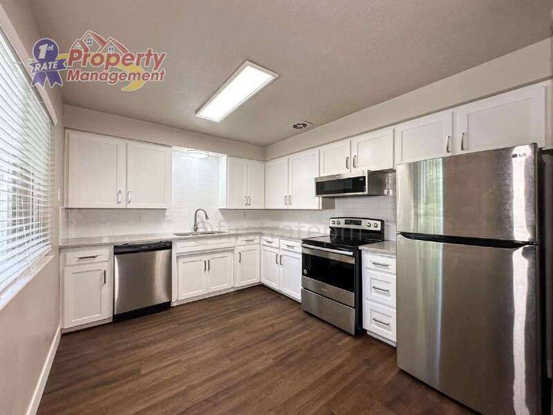 2215 N 13th St #C - Photo 5 of 17