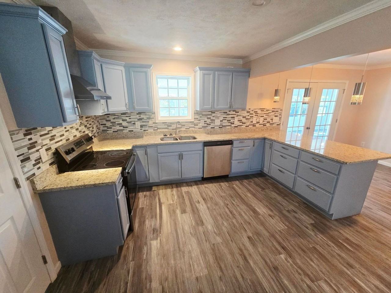 220 Teague Trl - Photo 5 of 24