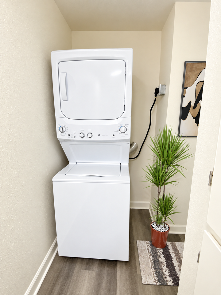Wyda Way Apartments - Photo 3 of 50