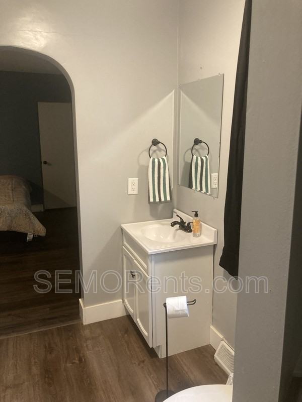 1524 Bessie St - Photo 6 of 6