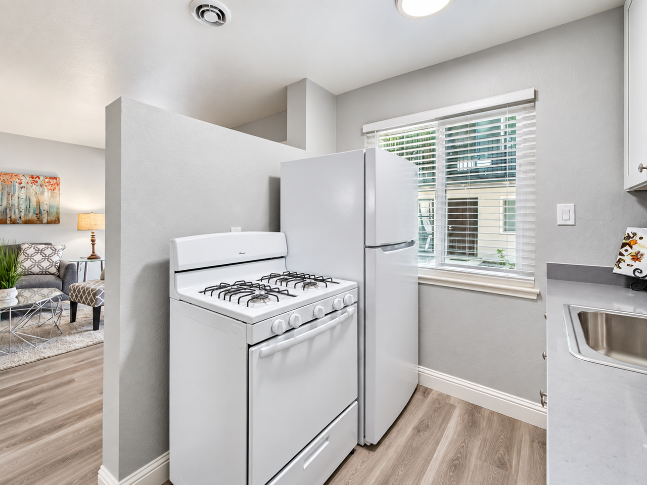 Sunset Crossings Apartments - Photo 2 of 34