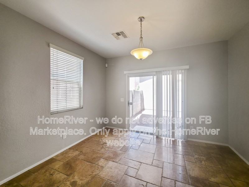 5148 W Fulton St - Photo 4 of 20