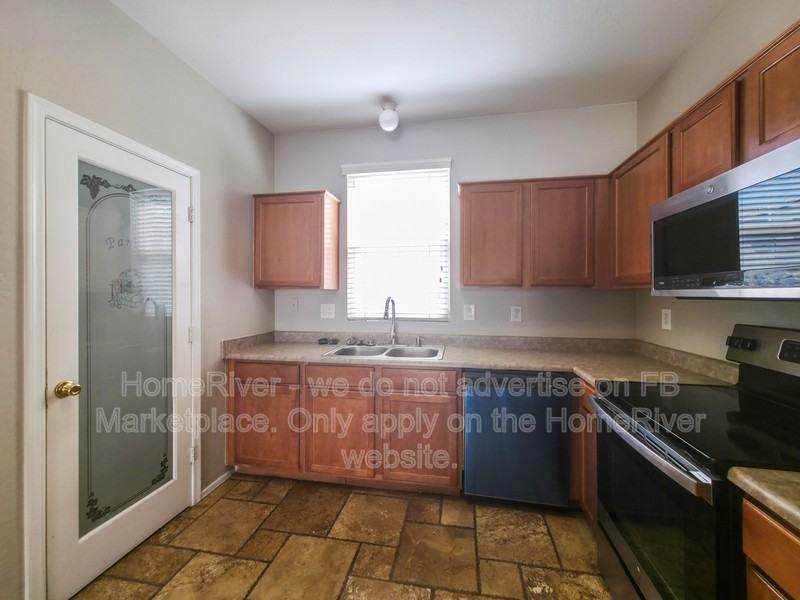 5148 W Fulton St - Photo 5 of 20